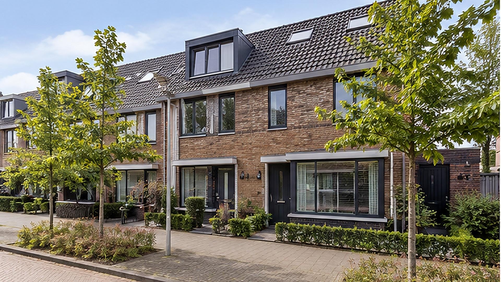 Voorgevel van Hoendiep 215 in Groningen